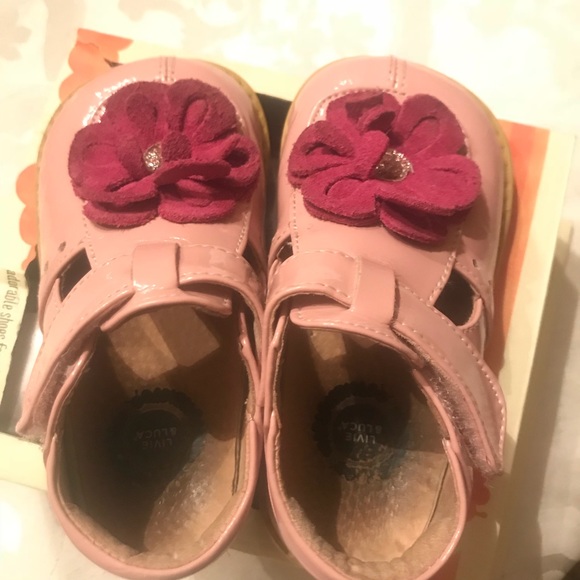 SOLD XP Livie & Luca 8 toddler Pink Flower - Picture 4 of 8